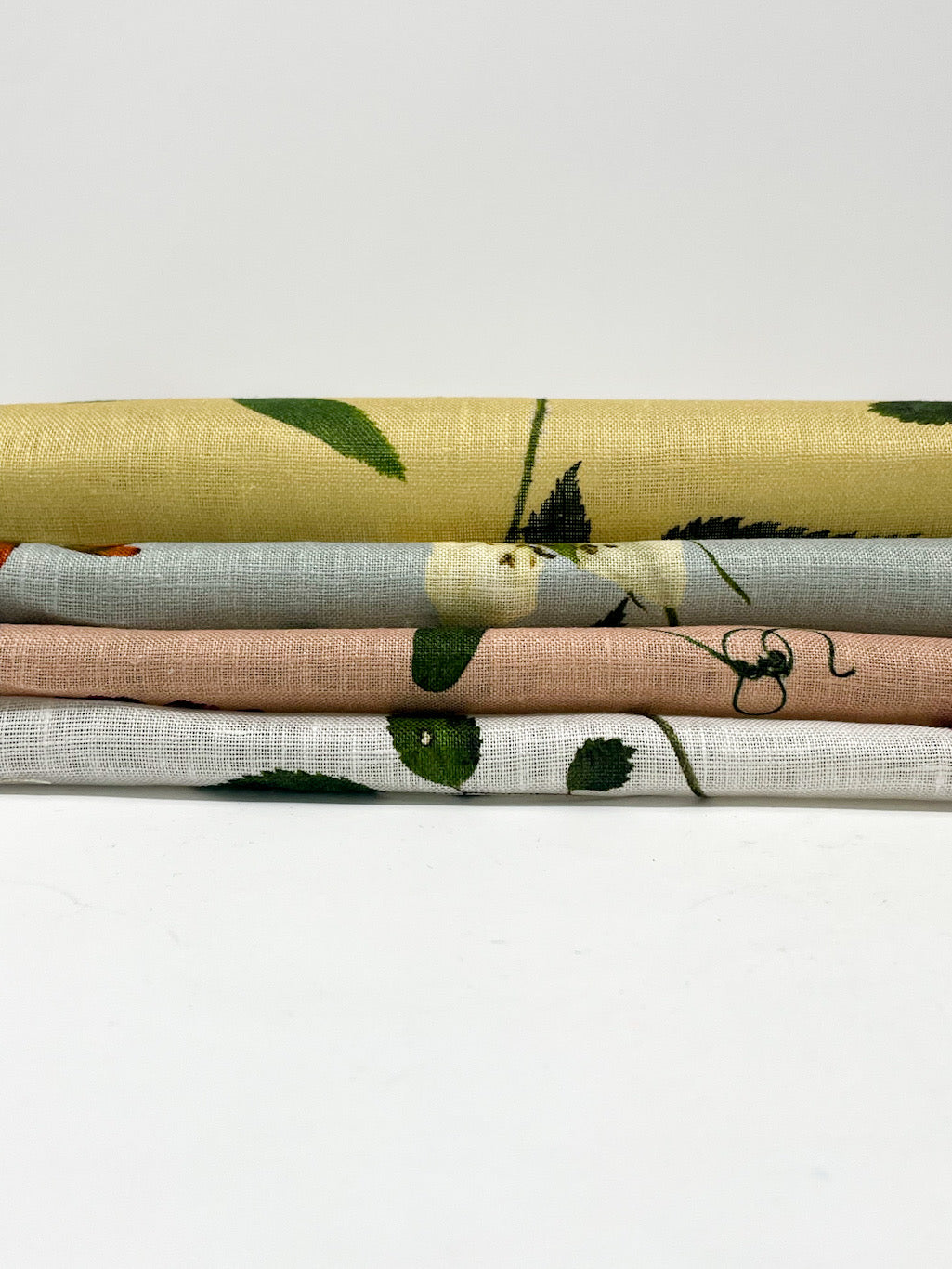 Floral Plants Handkerchief Light Weight 100% Linen Fabric By The Yard/CL1109