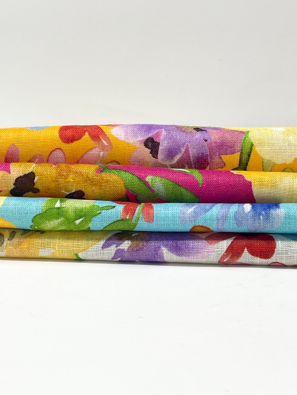 Floral Handkerchief Light Weight 100% Linen Fabric By The Yard/CL1103