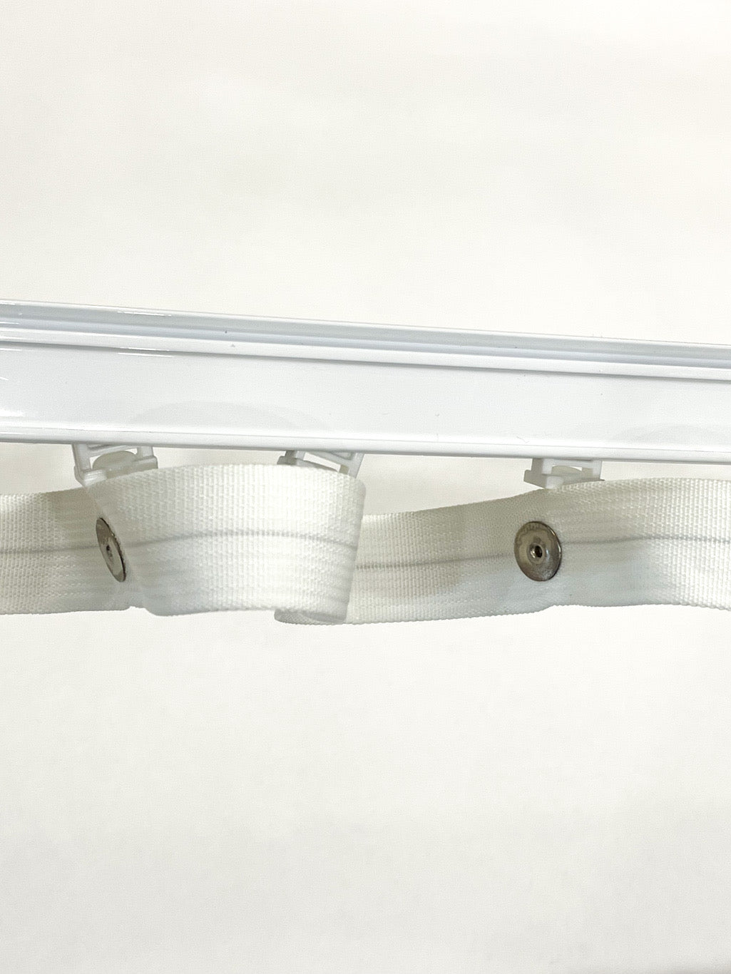 Heavy Duty White Ripplefold Nylon Snap Tape By The Yard/ 4 1/2" Spacing/100% Fullness/CH1003