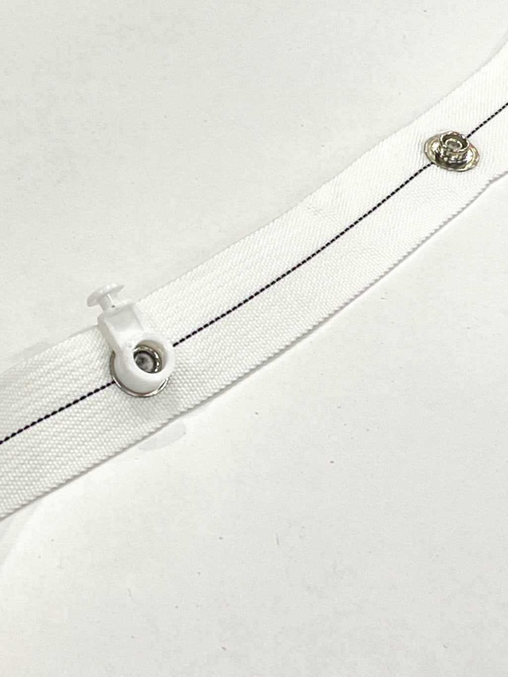 Heavy Duty White Ripplefold Nylon Snap Tape By The Yard/ 4 1/2" Spacing/100% Fullness/CH1003