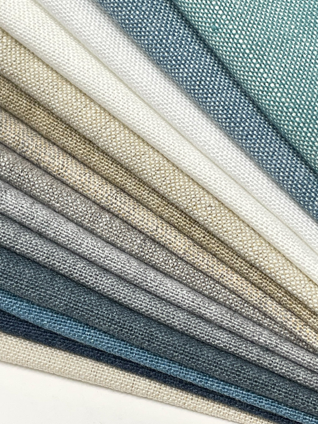 Medium Blend Linen Fabric by the Yard / 54