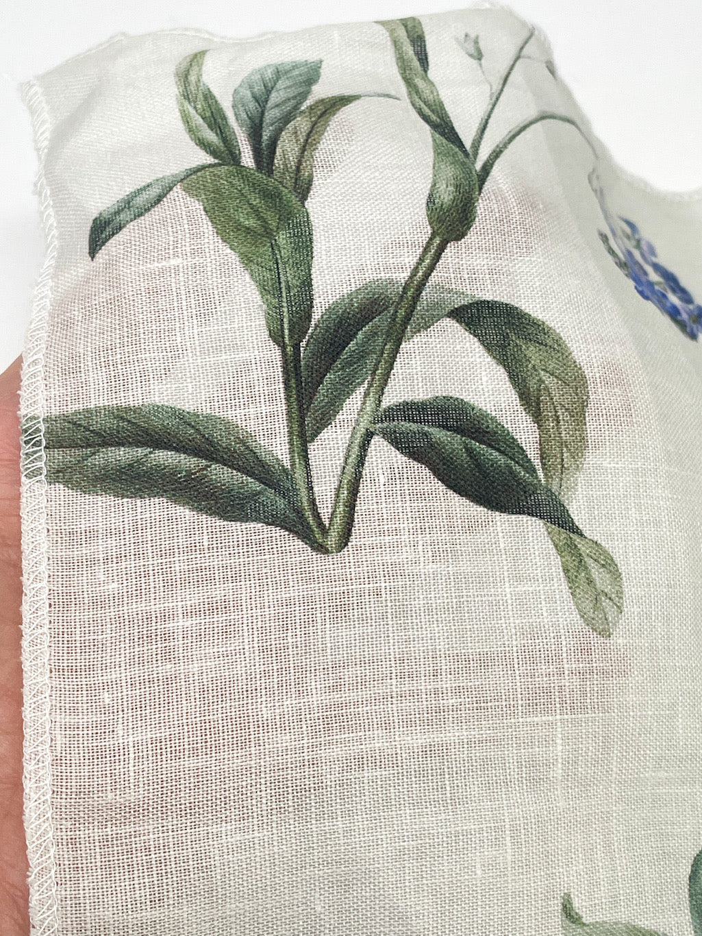 Plant Garden Handkerchief Light Weight 100% Linen Fabric By The Yard/CL1104