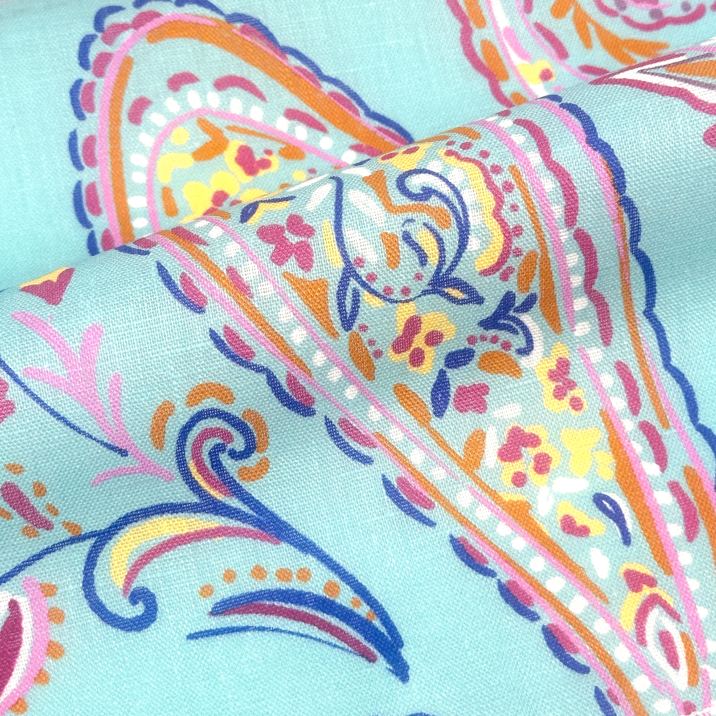 Heritage Paisley Handkerchief Lightweight 100% Linen Fabric by the Yard / 57" Width / CL1116