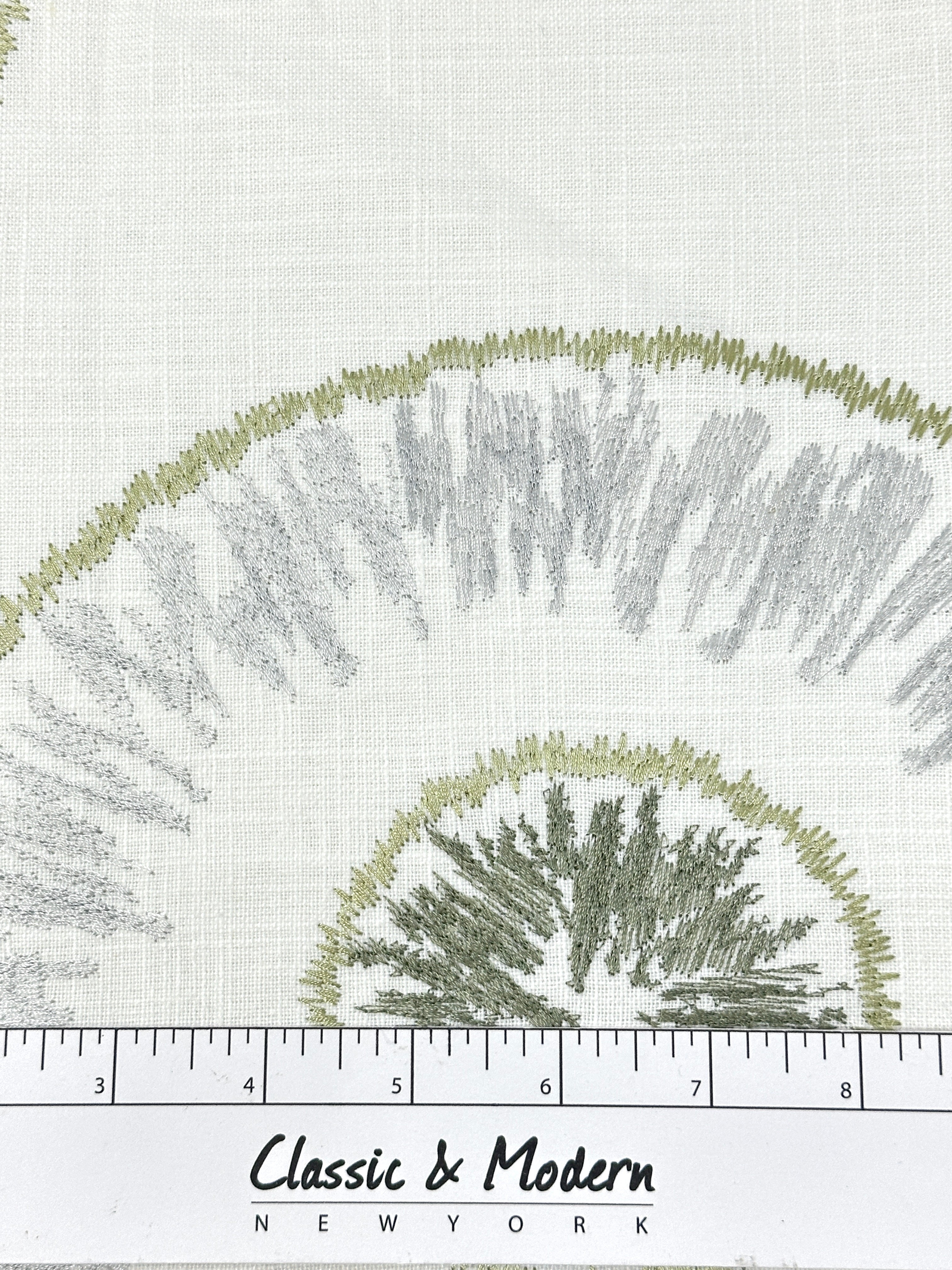 Retro Stitch Embroidery Linen Blend Fabric / 54" Width / CL1018