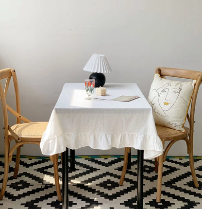 Vintage White Ruffled 100% Cotton Rectangular Tablecloth | CT1003