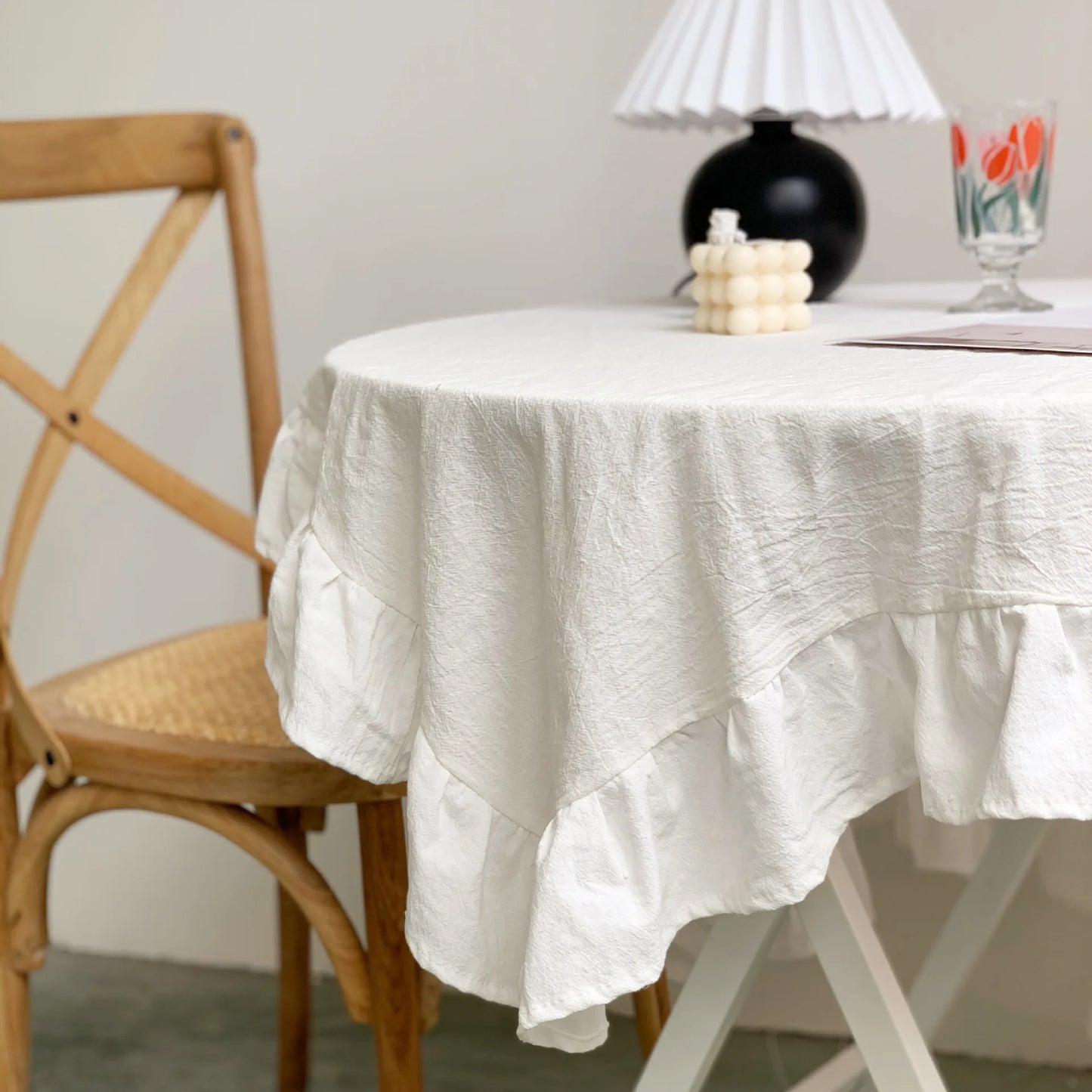 Vintage White Ruffled 100% Cotton Rectangular Tablecloth | CT1003